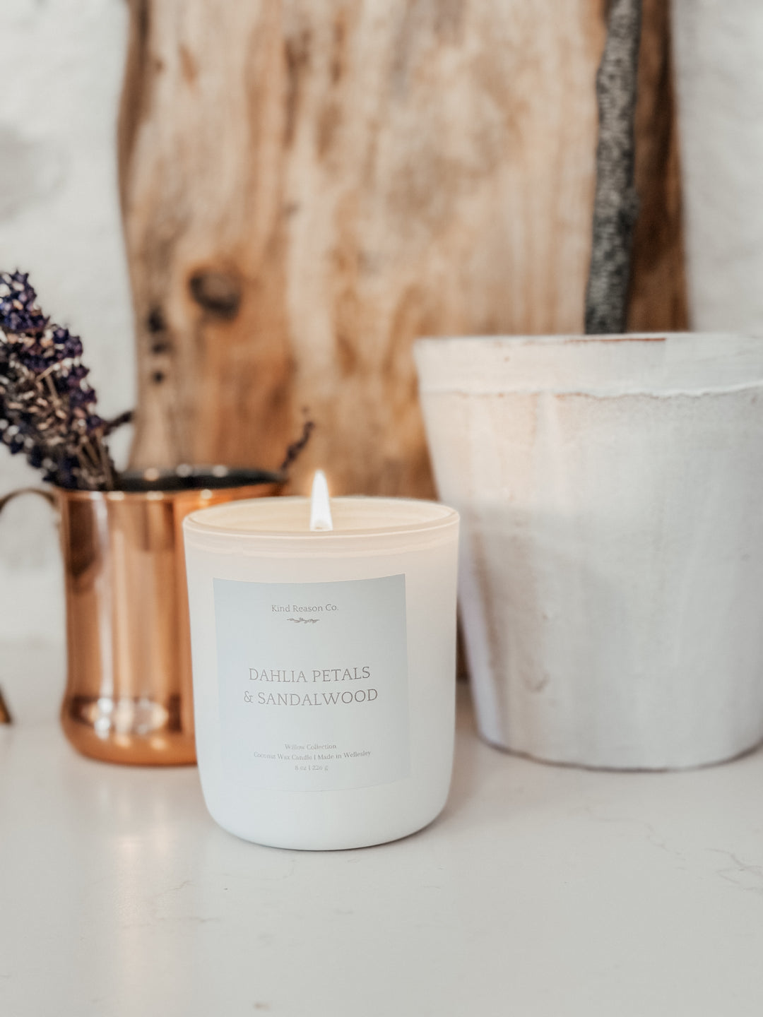 Dahlia Petals & Sandalwood Coconut Wax Candle - Kind Candle Co