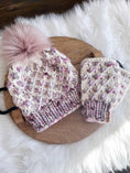 Load image into Gallery viewer, Fingerless Mitts - Knitted
