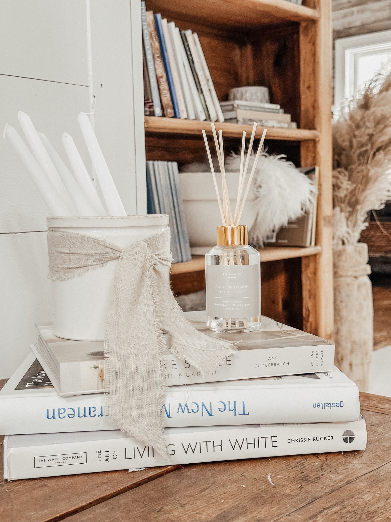 Calabrian Lemon & Lilac Leaves - Reed Diffuser